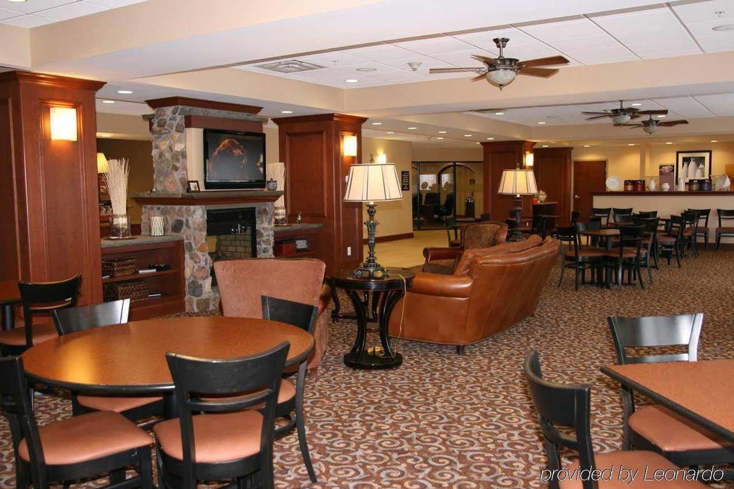 Hampton Inn Watertown Restaurace fotografie