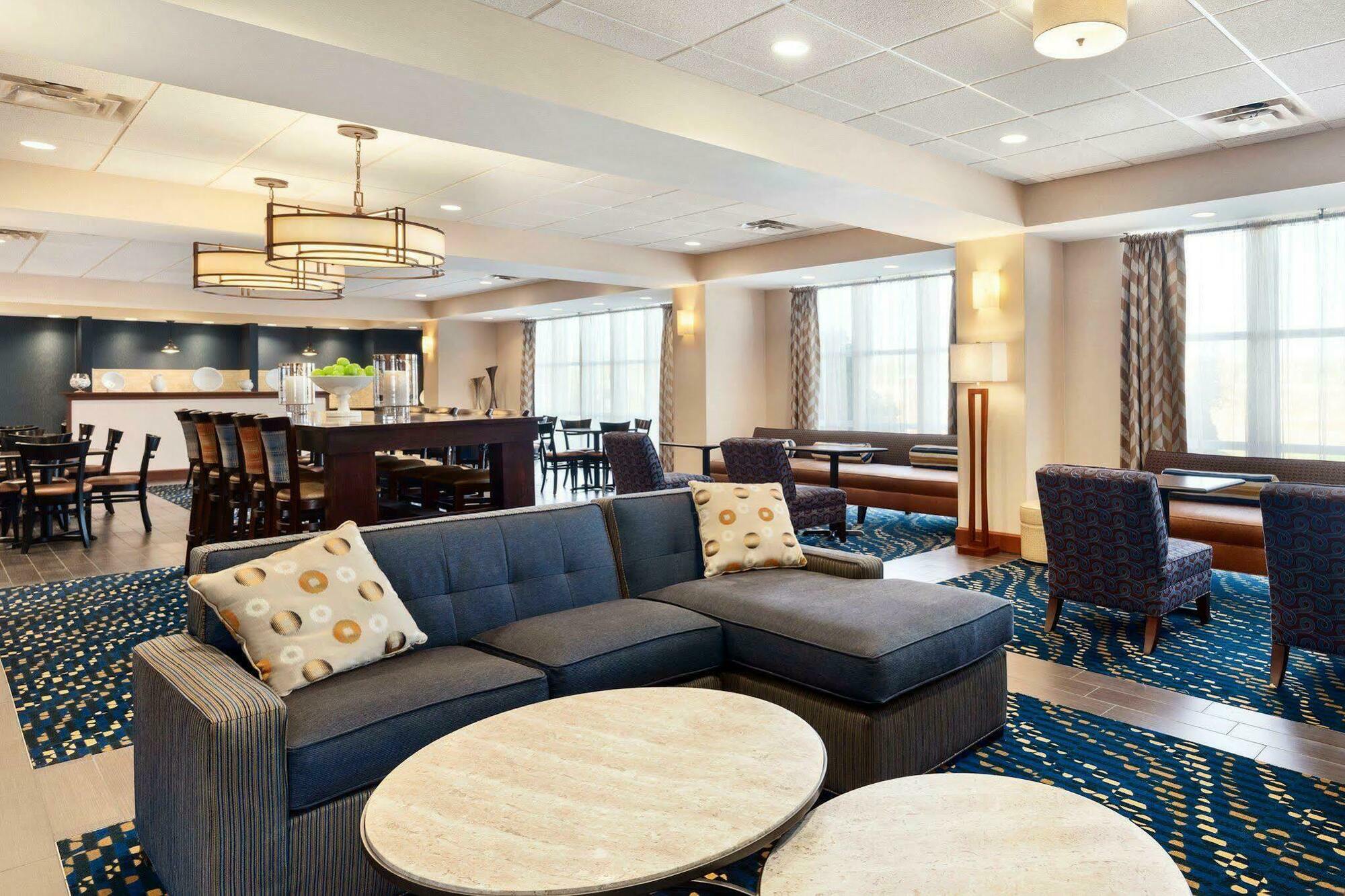 Hampton Inn Watertown Exteriér fotografie